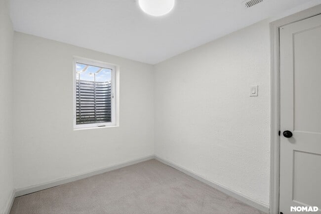 Building Photo - 4325 S Cherokee St