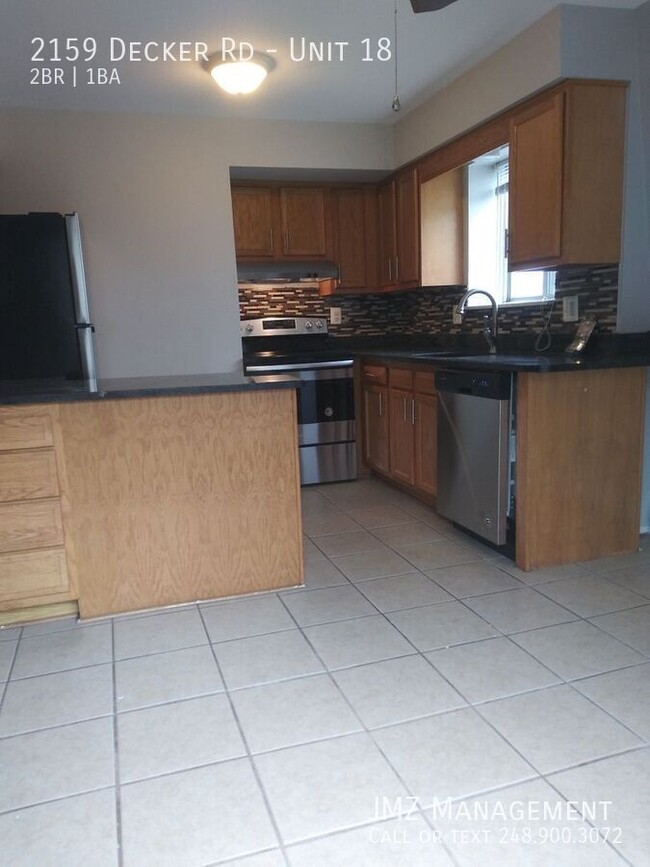 Building Photo - Beautifully Updated Apartment In Walled Lake!