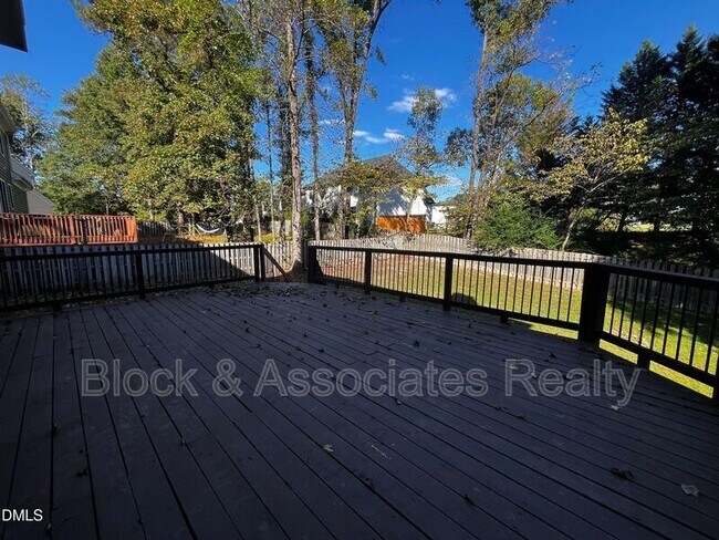 Building Photo - 214 Castle Hayne Dr