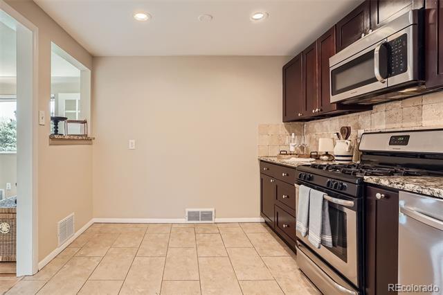 Building Photo - 4315 Newland St