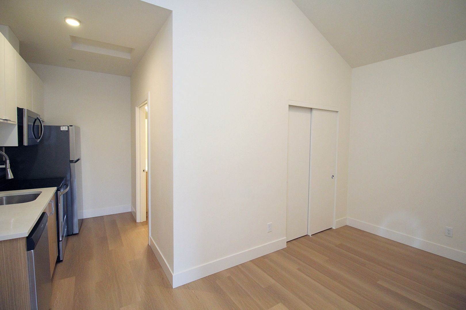 Building Photo - 8417 SW 24th Ave