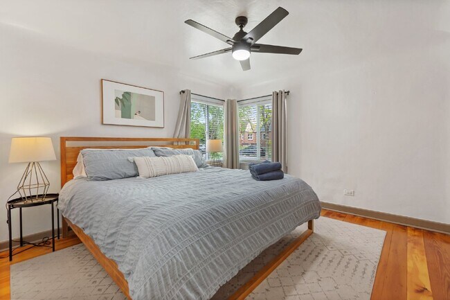 Building Photo - Wonderful Sloan's Lake Home