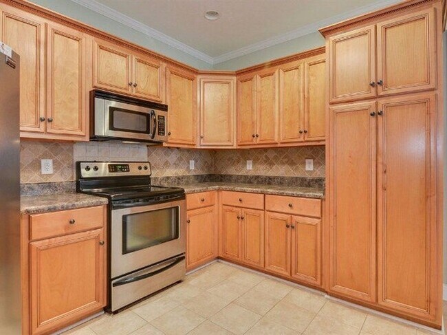Building Photo - 2513 Grier Cir
