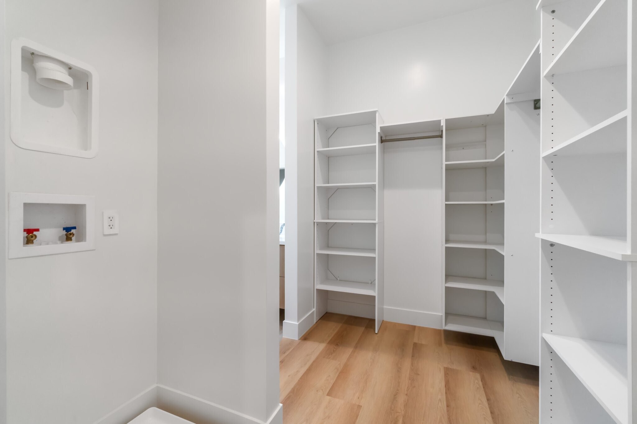 Building Photo - 3917 Inglewood Blvd