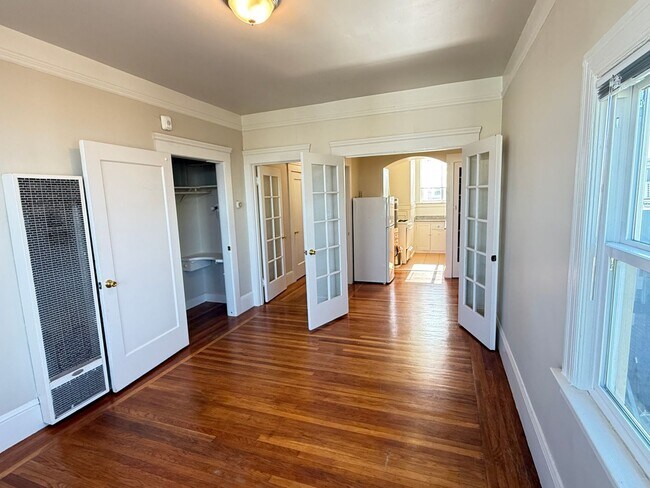 Building Photo - 5826-5830GearyBlvd