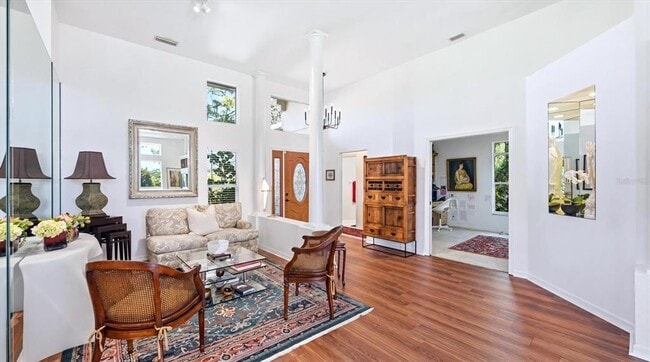 Building Photo - 8009 Hampton Ct
