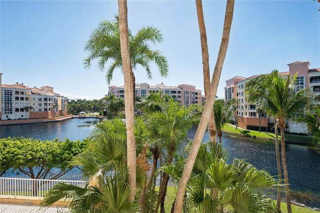 Building Photo - 705 Crandon Blvd