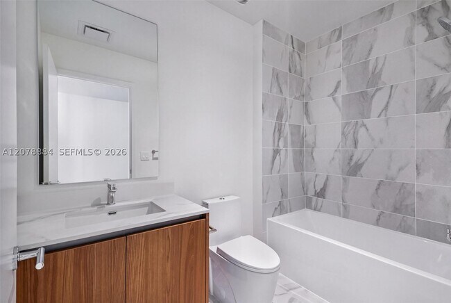 Building Photo - 1400 Biscayne Blvd