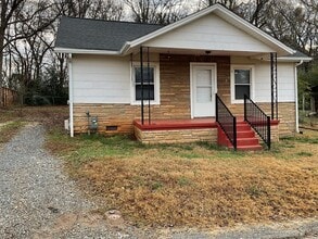 Building Photo - Available Now!! Updated 3 Bedroom 1 Bathroom Home in Gastonia