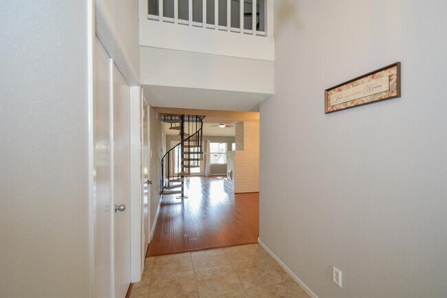 Building Photo - 3324 Cannon Pass Ct