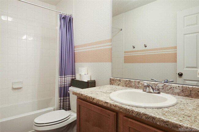 Building Photo - Beautiful 4 Bedroom Home in First Creek Av...