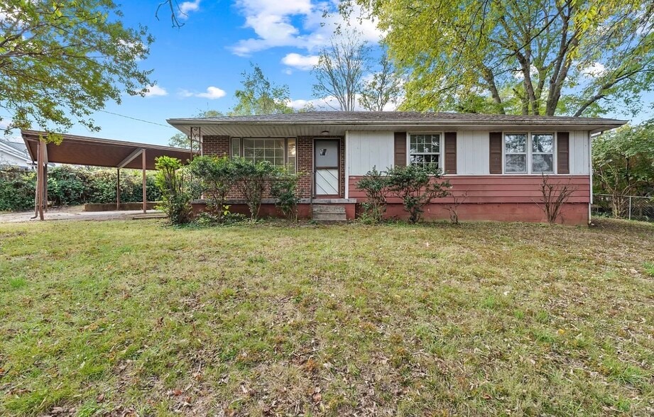 Building Photo - 1829 River Dr