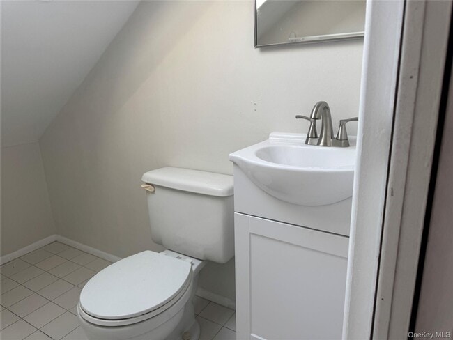 Building Photo - 6 Wishing Ln