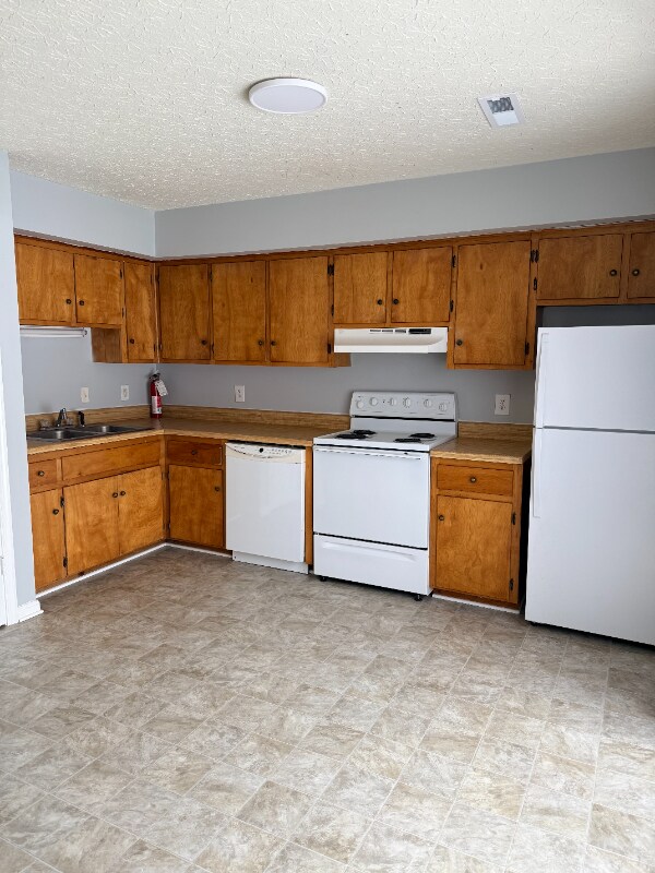 Building Photo - 9 Fonda Dr