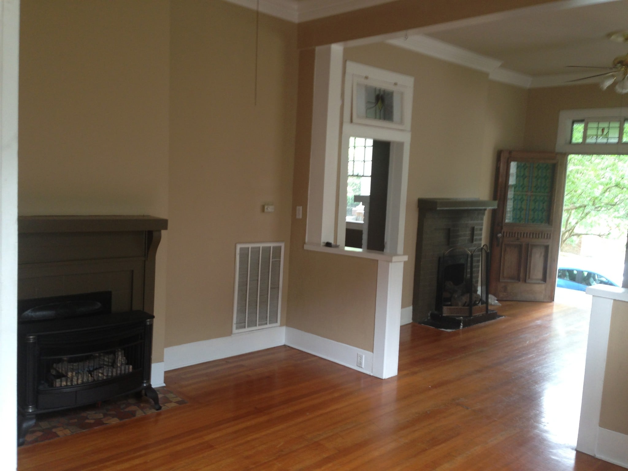 Dining area - 746 Europe St