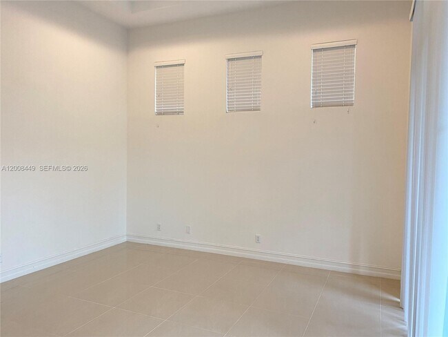 Building Photo - 12420 NW 81st St