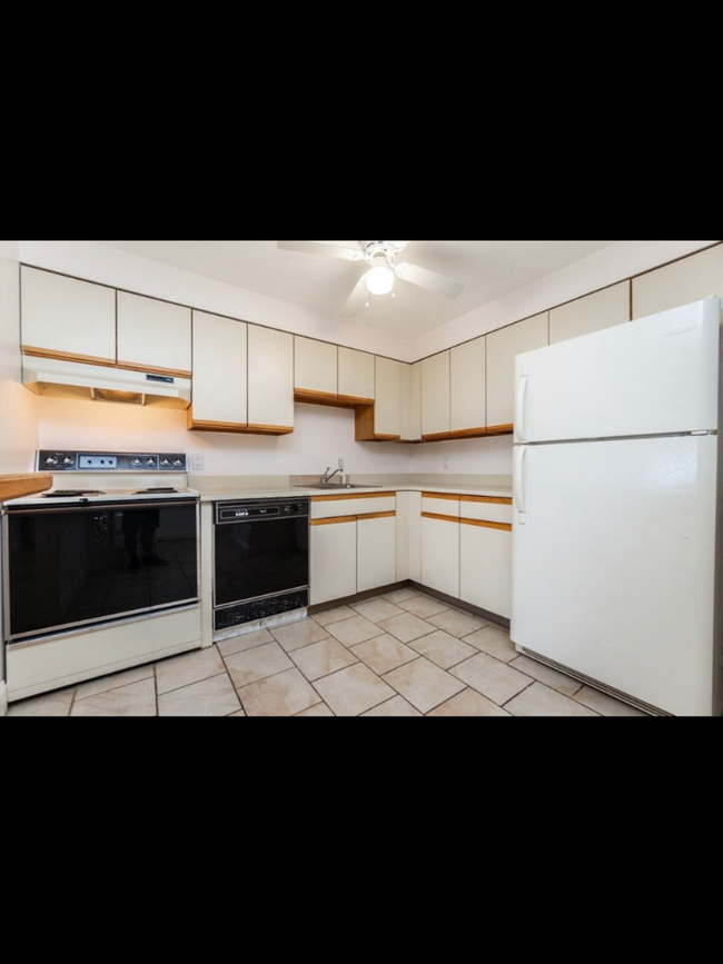 Kitchen - 150 Lynnway