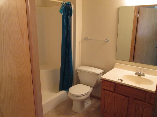 Building Photo - AUGUST 2026!!!  Beautiful 2 Bedroom - 2 Bath Condo in North Liberty