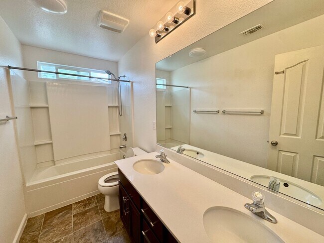 Building Photo - 13721 Santa Lucia Dr