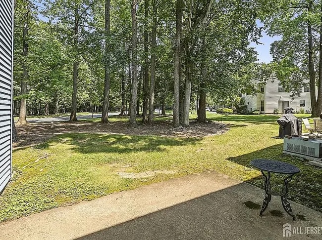 Building Photo - 804 Timber Oaks Rd