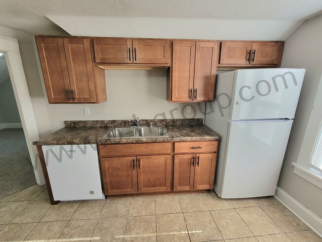 Building Photo - 6411 32nd Ave