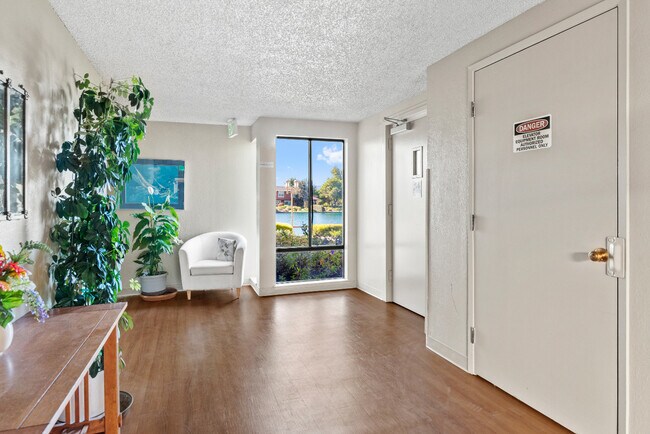 Building Photo - 914 Beach Park Blvd