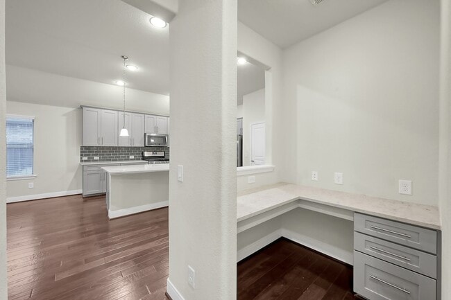 Building Photo - 126 Pioneer Canyon Pl