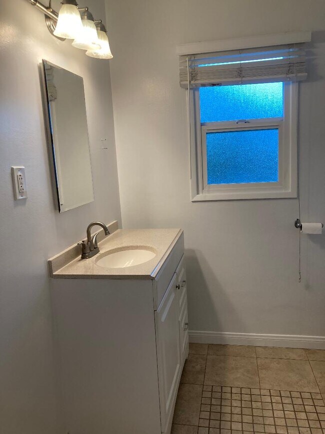 Building Photo - 5806 Coldwater Canyon Ave
