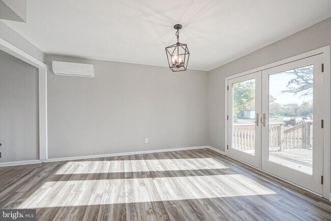 Building Photo - 123 Thies Rd
