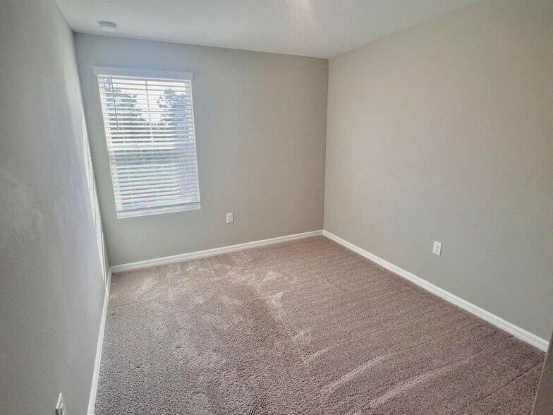 Building Photo - 17125 Blowfish Dr