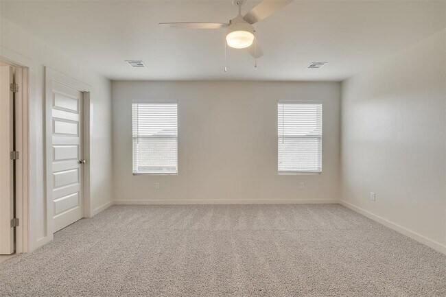 Building Photo - 8905 NW 109th St