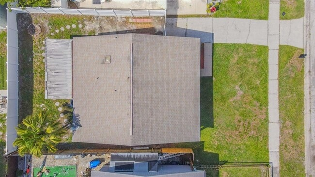 Building Photo - 16017 Woodpine Dr