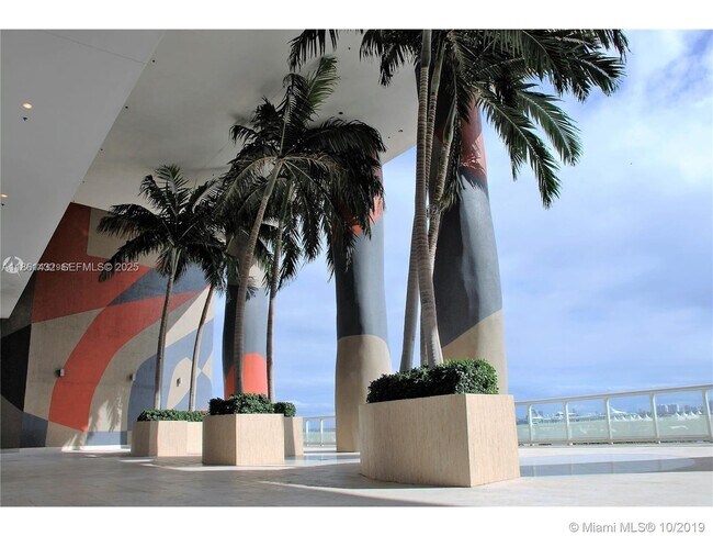 Building Photo - 50 Biscayne Blvd