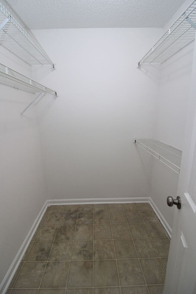 Building Photo - 3BR/2BA Home for Rent: Available Immediately