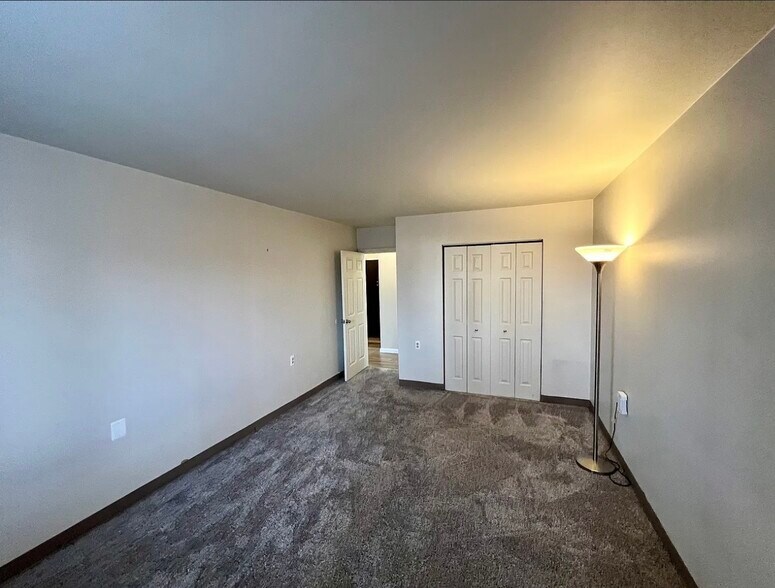 Building Photo - 30 Daniels St