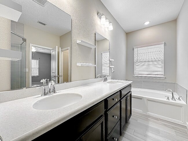 Building Photo - 9504 Lovage Ln