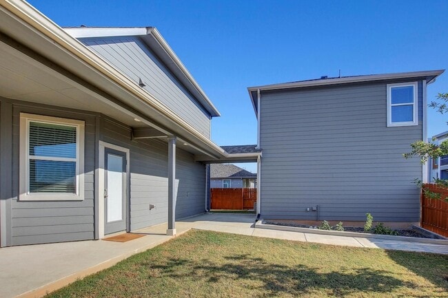 Building Photo - 223 Garner Dr