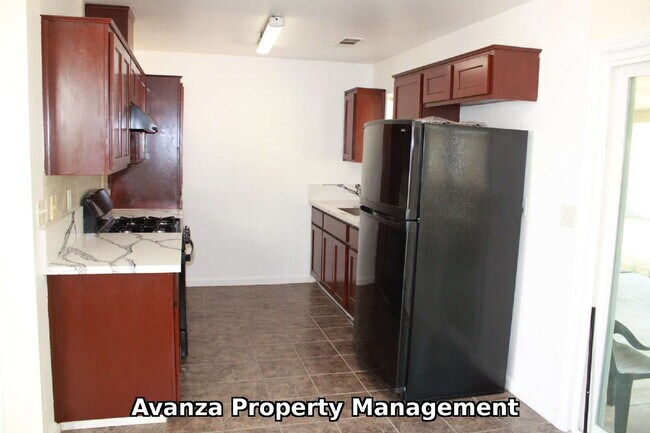 Building Photo - Home for Rent 3 Bed/2 Bath - 1,346 Sq Ft. Rent: $2,095/month Deposit: $2,195