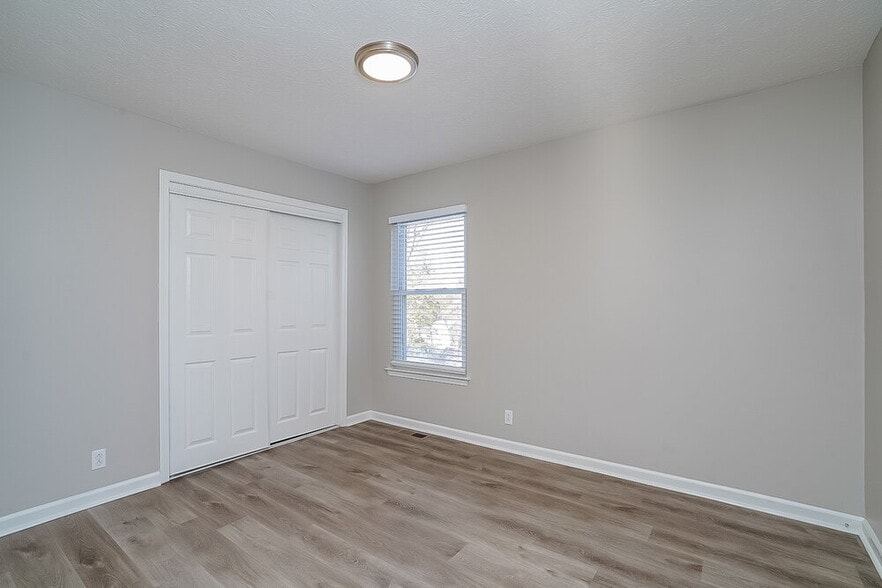 Building Photo - 824 Bishopsgate Rd