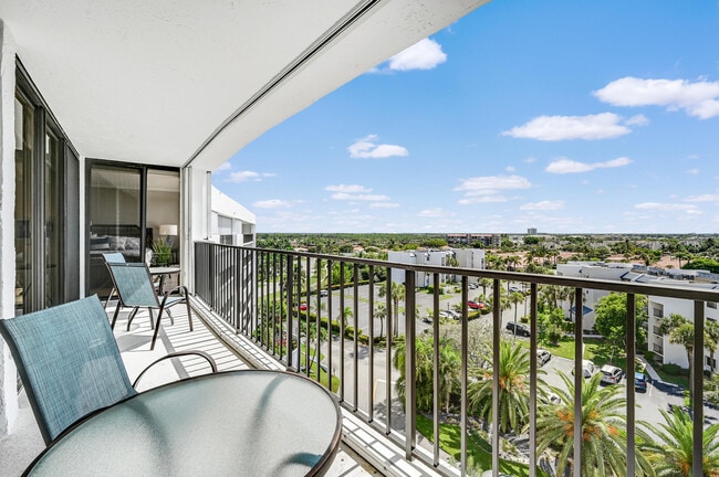 Building Photo - 1300 Jimmy Buffett Mem Hwy