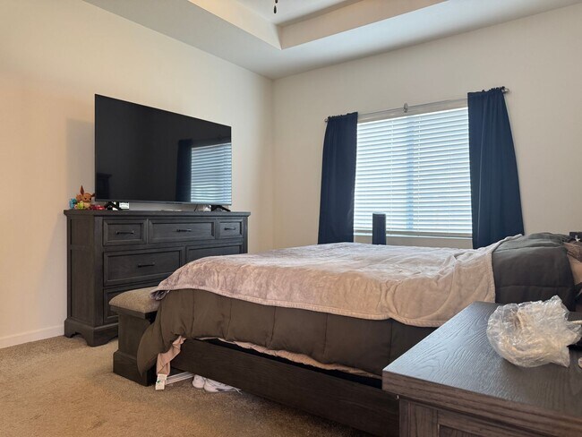 Building Photo - 1914 Hummingbird Dr