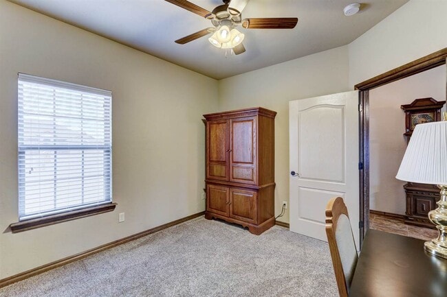 Building Photo - 1413 Scenic Ridge
