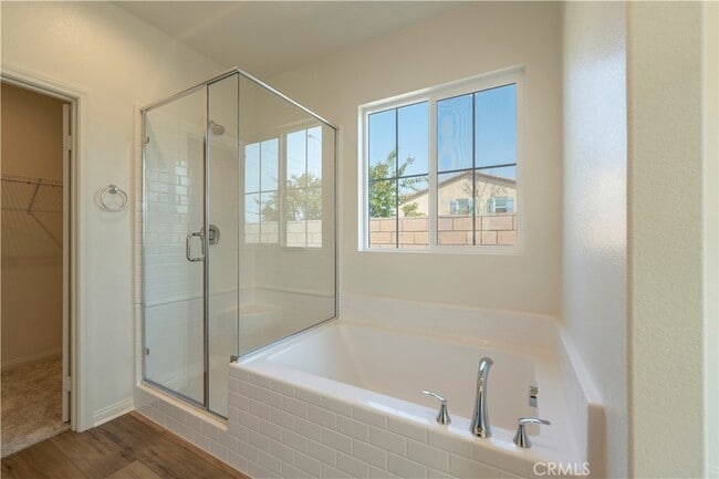 Building Photo - 9654 Honeyberry Ln