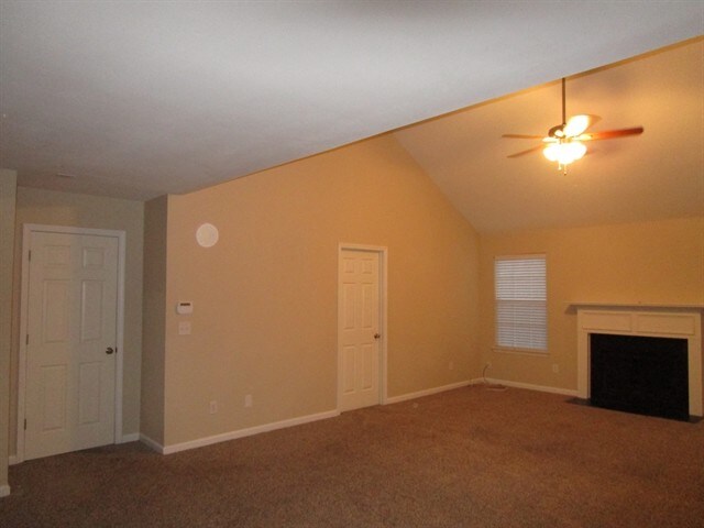 Building Photo - 7250 Cavender Dr SW