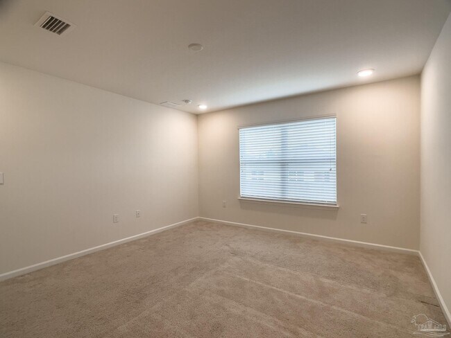 Building Photo - 5760 Blackhorse Cir