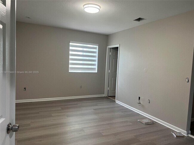 Building Photo - 8271 SW 29th St