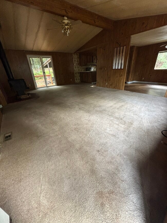 Building Photo - 201 Lind Rd