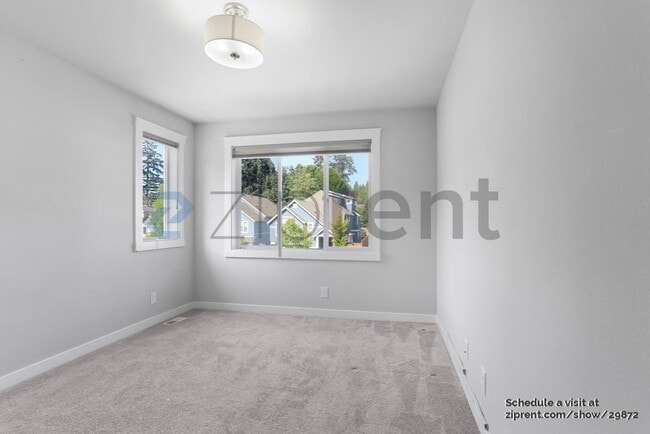 Building Photo - 11500 174th Ave NE