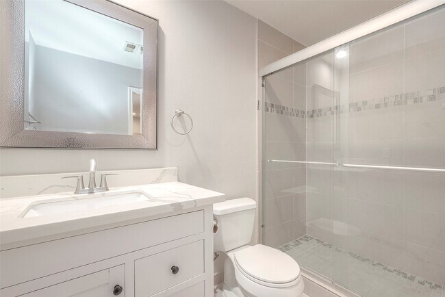 Building Photo - 1103 Dulles Ave