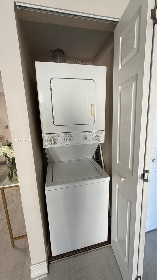 Building Photo - 3300 NE 192 St